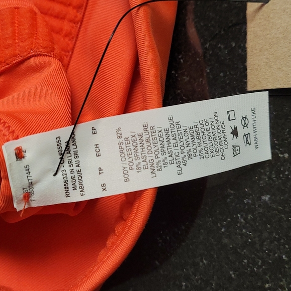 Nike Sports Bra - Picture 4 of 6